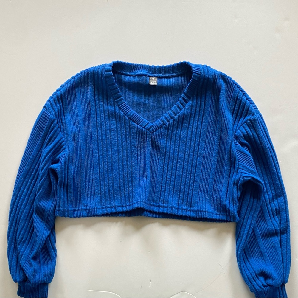 SHEIN blue cropped sweater